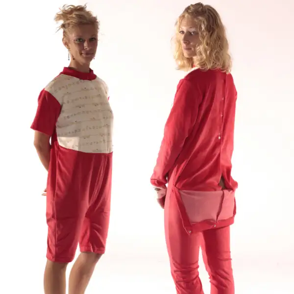 Petit Zoo Strampler aus Samt