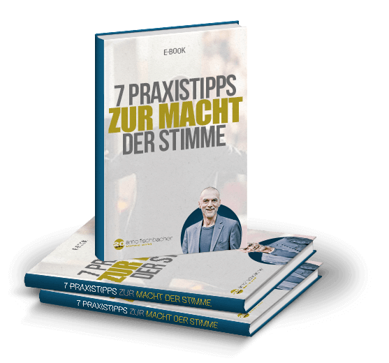 Drei gestapelte, einem renommierten, mit einem