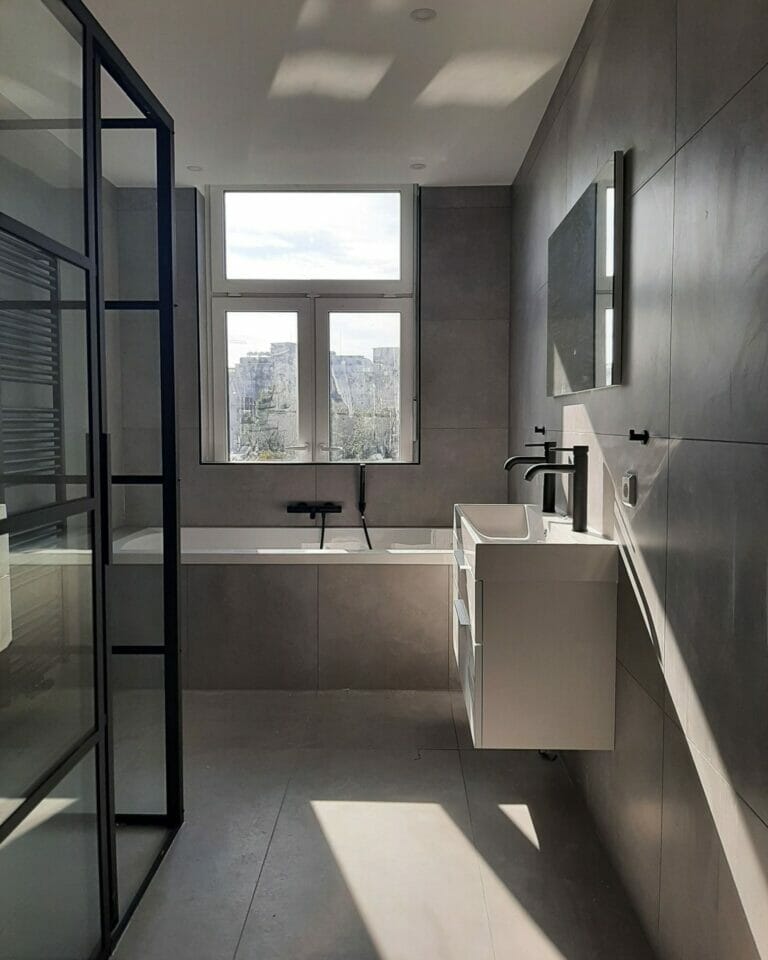 Bathroom Design Idea for Small Space for Modern Home