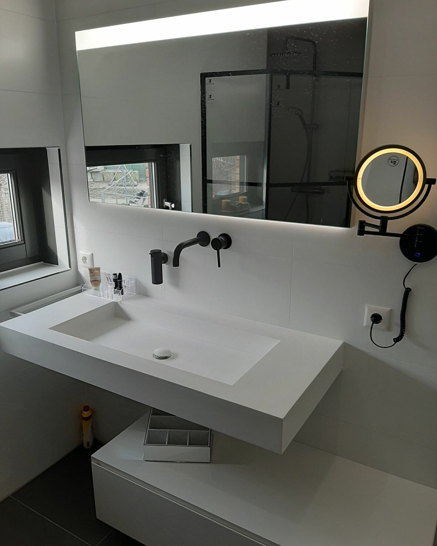 Immobilienmakler für Bad & Küche (298)