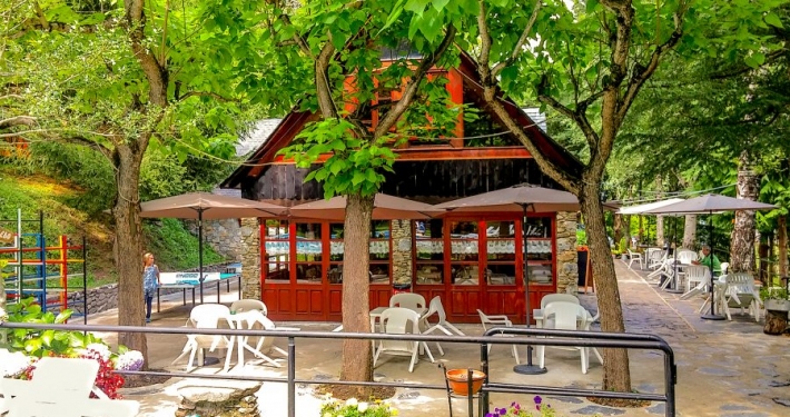 Bar Restaurant 6