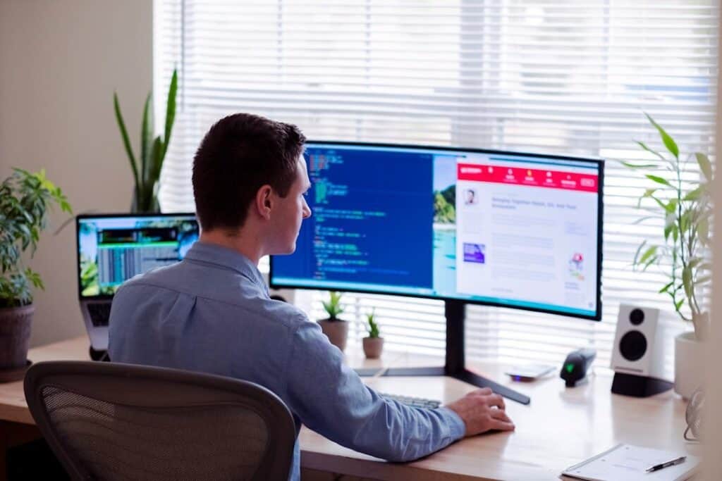 Top 20 Best Colleges for Computer Science USA 2025 - 2026 3 Best Colleges for Computer Science with Scholarships
