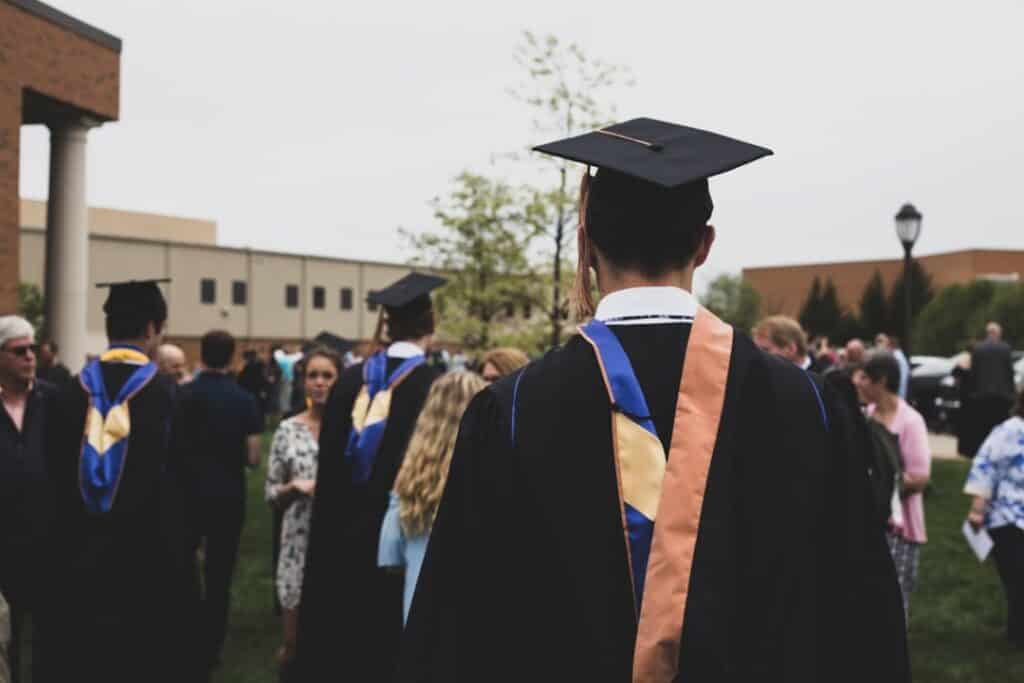 How to Get Into College with a Low GPA 2 Image of How to Get Into College with a Low GPA in the USA? Top Best 15 Universities for Students with a Low GPA and a Comprehensive Guide to Win College Admissions in 2024 2025