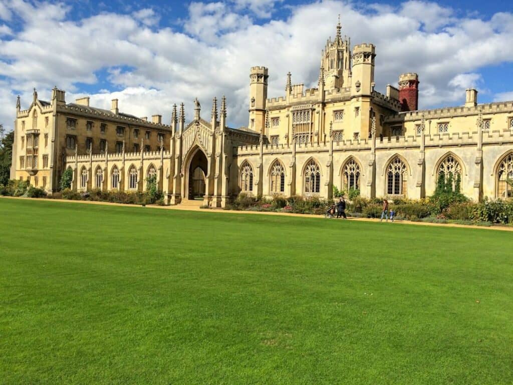Study Abroad Scholarships for College 7 Image of Study Abroad Scholarships for College: Best Tips and The Top 20 Fully Funded Scholarships for American Students to Study Abroad in 2024 2025