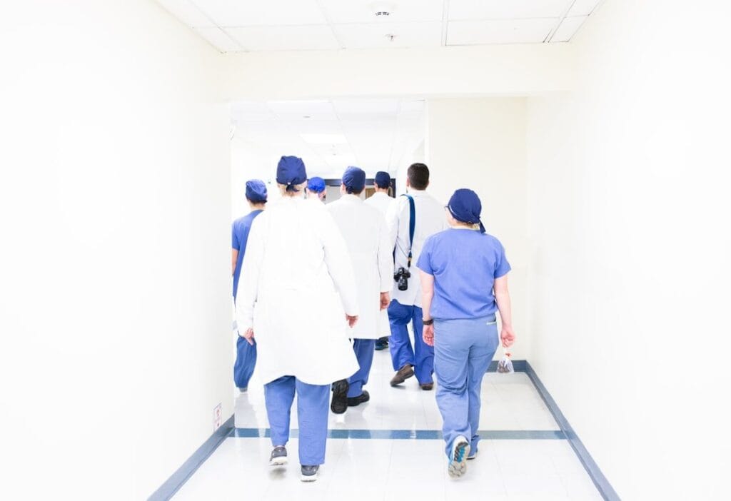 20 Best Fully Funded Medical Schools: MD Program Scholarships 12 Best Medical Schools in the USA with Scholarships: A Comprehensive Guide for a Successful Application and the The Top 20 Medical Schools in the USA in 2024