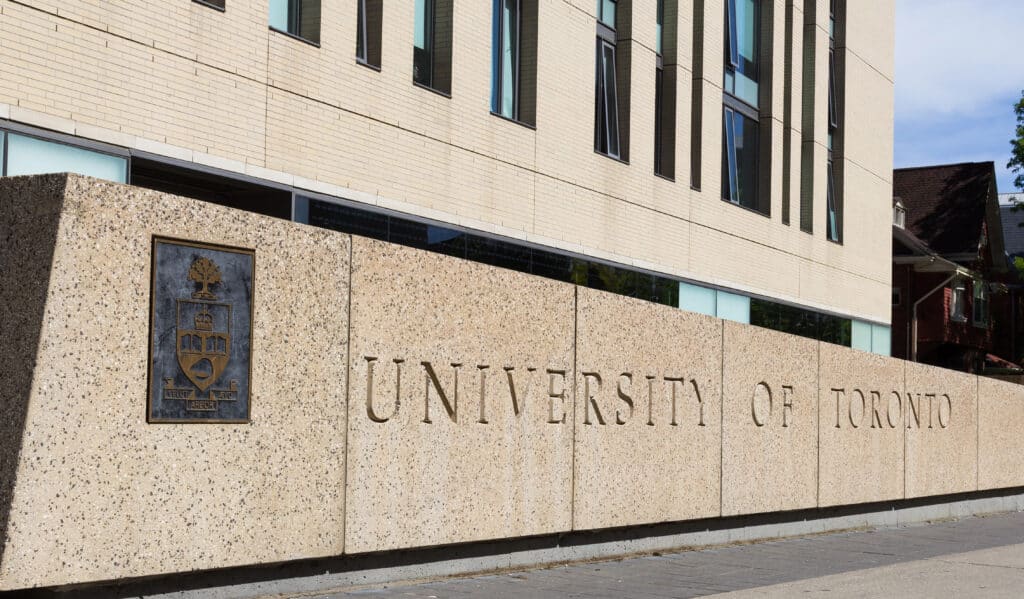 Programa Internacional de Becas Lester B. Pearson: requisitos y consejos de solicitud en la Universidad de Toronto en 2025