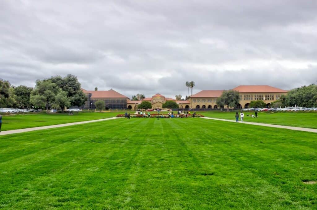 Scholarships for International Applicants 22 Image of campus for scholarship students and International Applicants