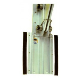 Retaining plate for motor mounts