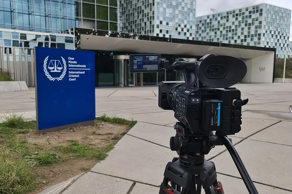 Freiberuflicher Kameramann am Internationalen Strafgerichtshof
