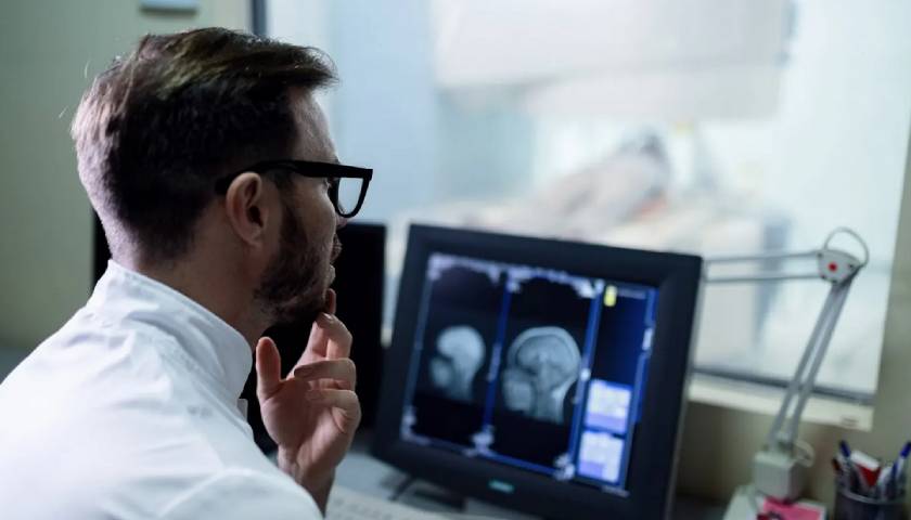 सेरेब्रोस्पाइनल फ्लुइड लीक डॉक्टर हरियाणा