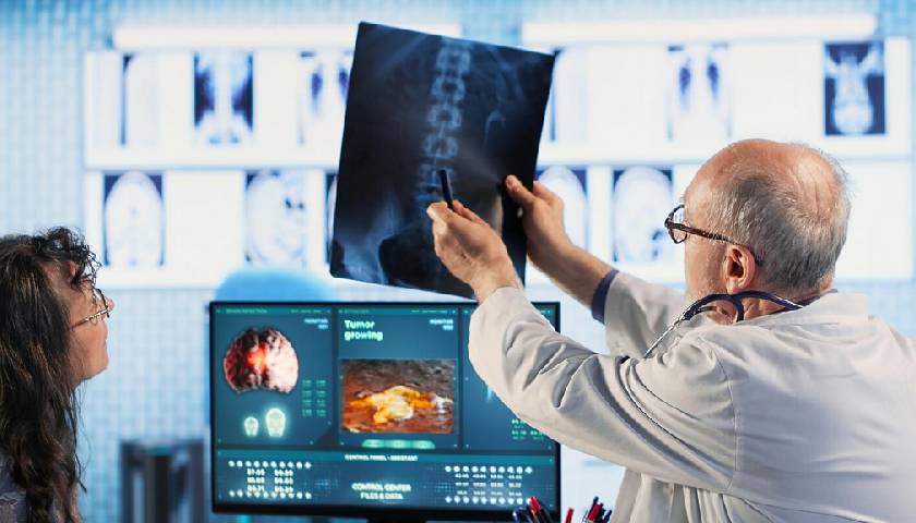 हरियाणा में पीठ दर्द डॉक्टर