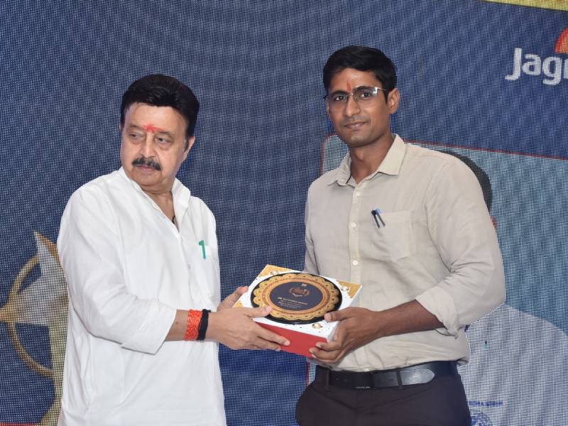 एम्स दिल्ली में स्वर्ण पदक