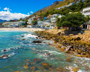 bw-operador-de-drones-aéreos-casa-de-playa