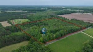 travis-haines-piloto-de-drones-de-alquiler-dron-veterano-vacante-tierra-con-alfiler