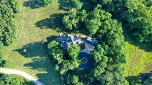 Robert-Roos-Drone-Pilot-Pella-Iowa-Mansion-4