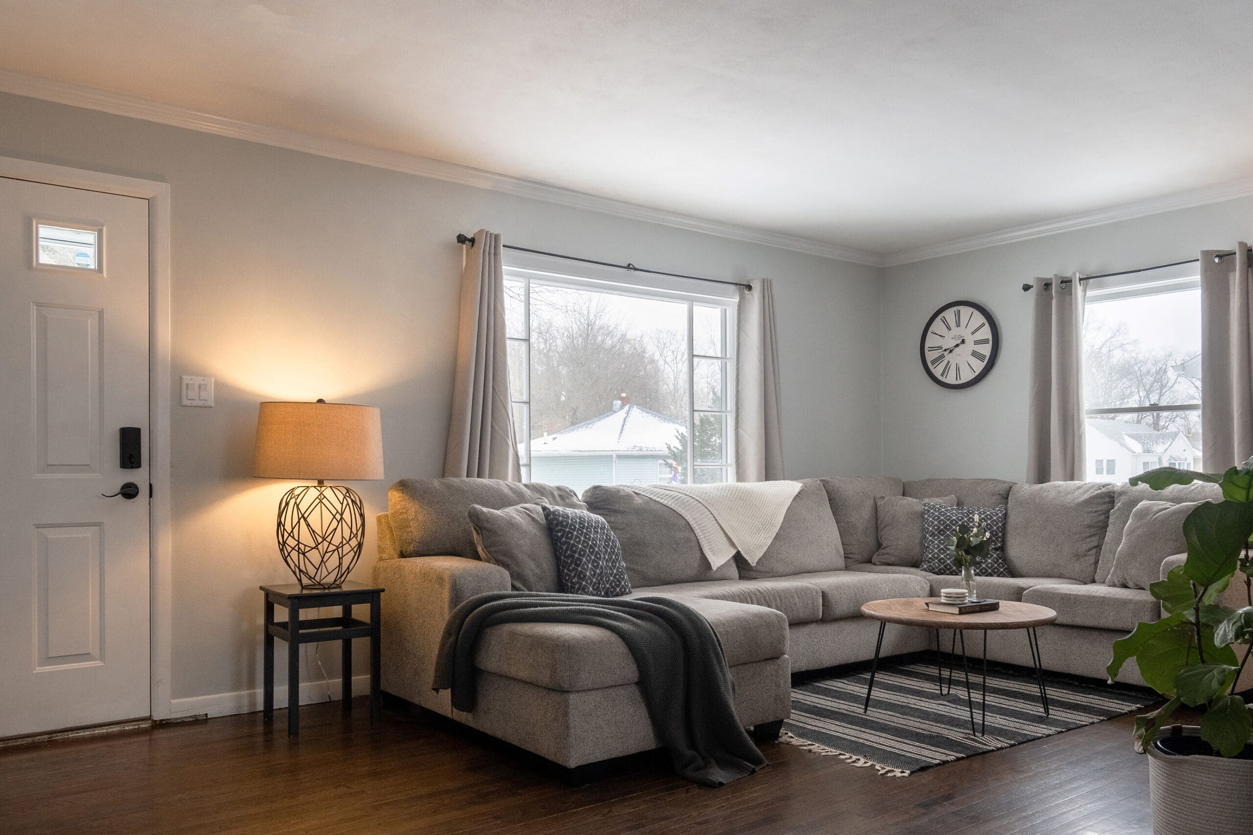 619_S_Dickson_Livingroom_002-1718043034