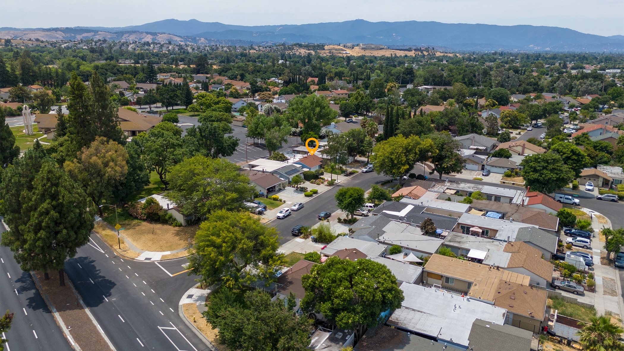 Fotografía y videos profesionales de bienes raíces con drones (Premium) en San José