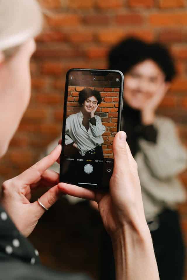 pexels-ivan-samkov-8117811