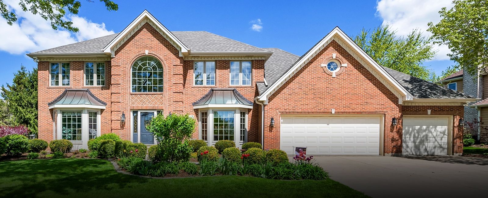 Fotógrafo de bienes raíces de Columbus: servicios excepcionales de fotografía aérea y con drones en OH por Aroaerial