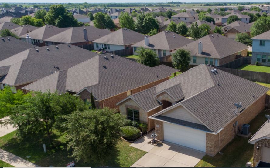 Servicios de fotografía y videografía aérea inmobiliaria de IAS Drone en Texas