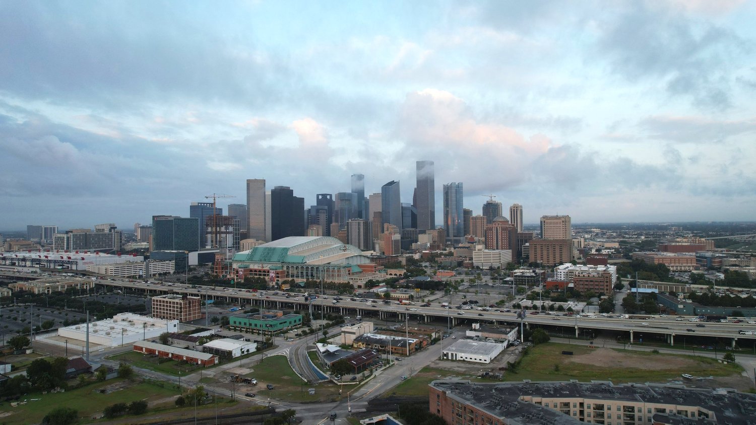 Vistas con drones de hitos de la construcción