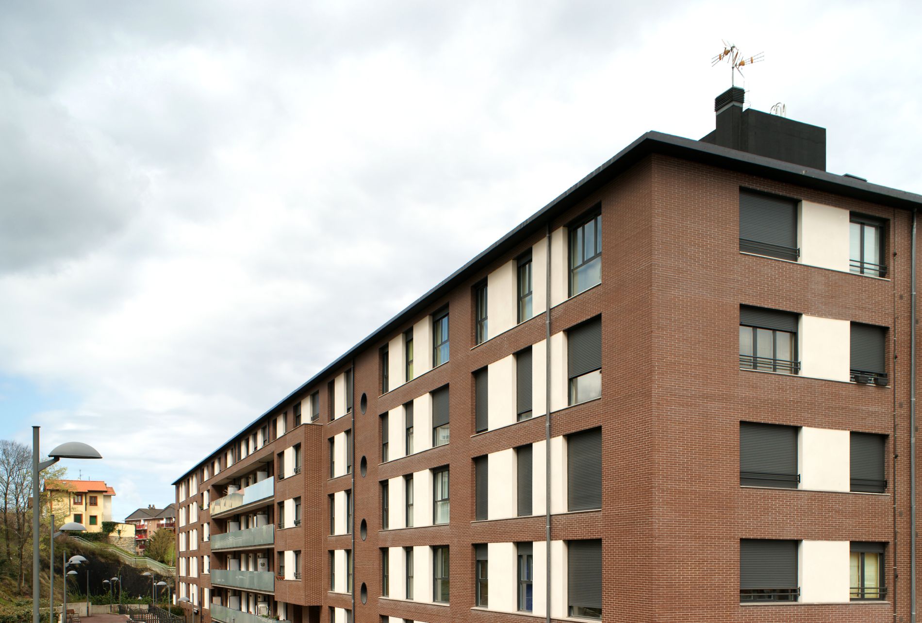 Fiark - 354 Etxebizitza Lardialde 2