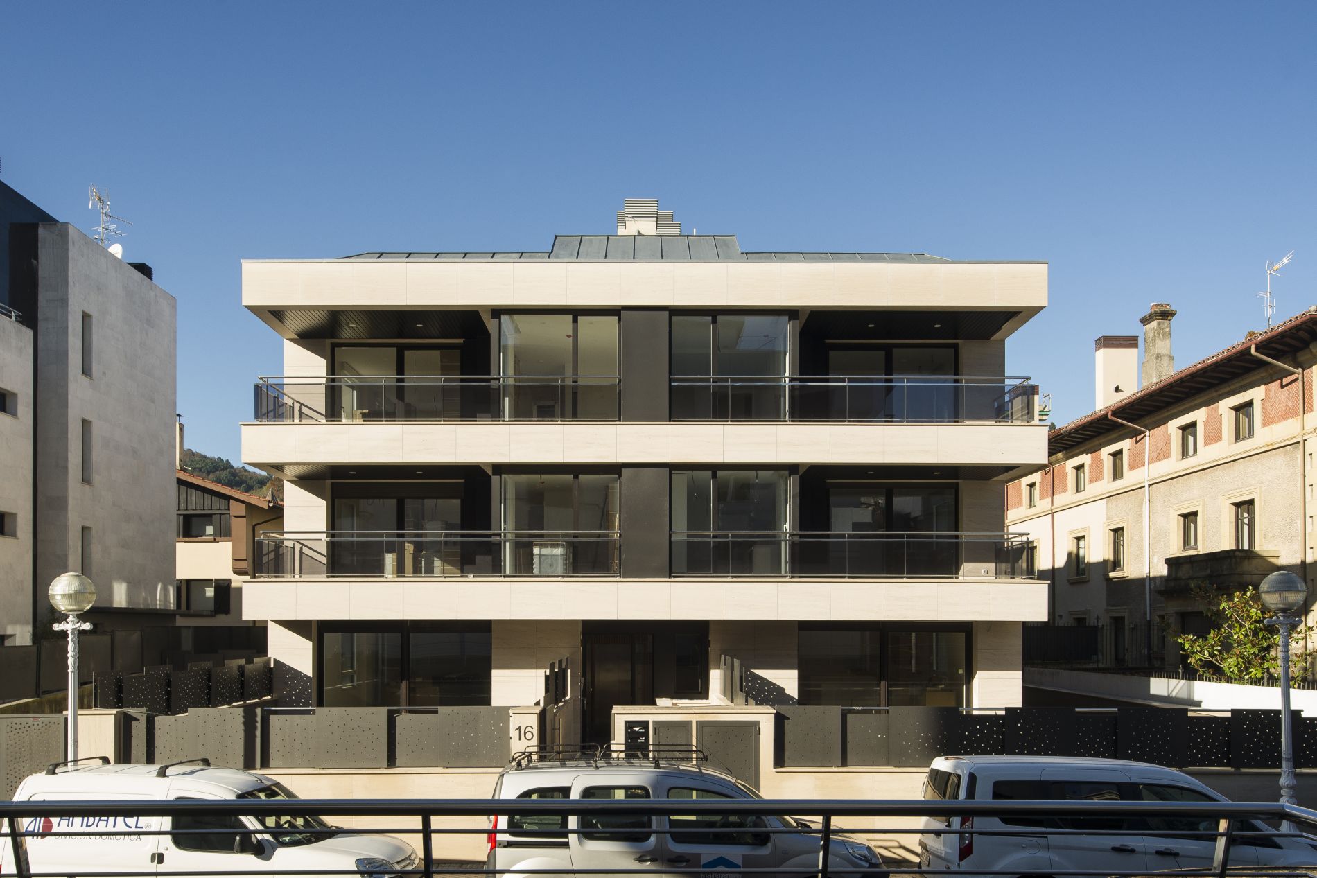 Fiark - 6 etxebizitza Infanta Beatrizen 16 2