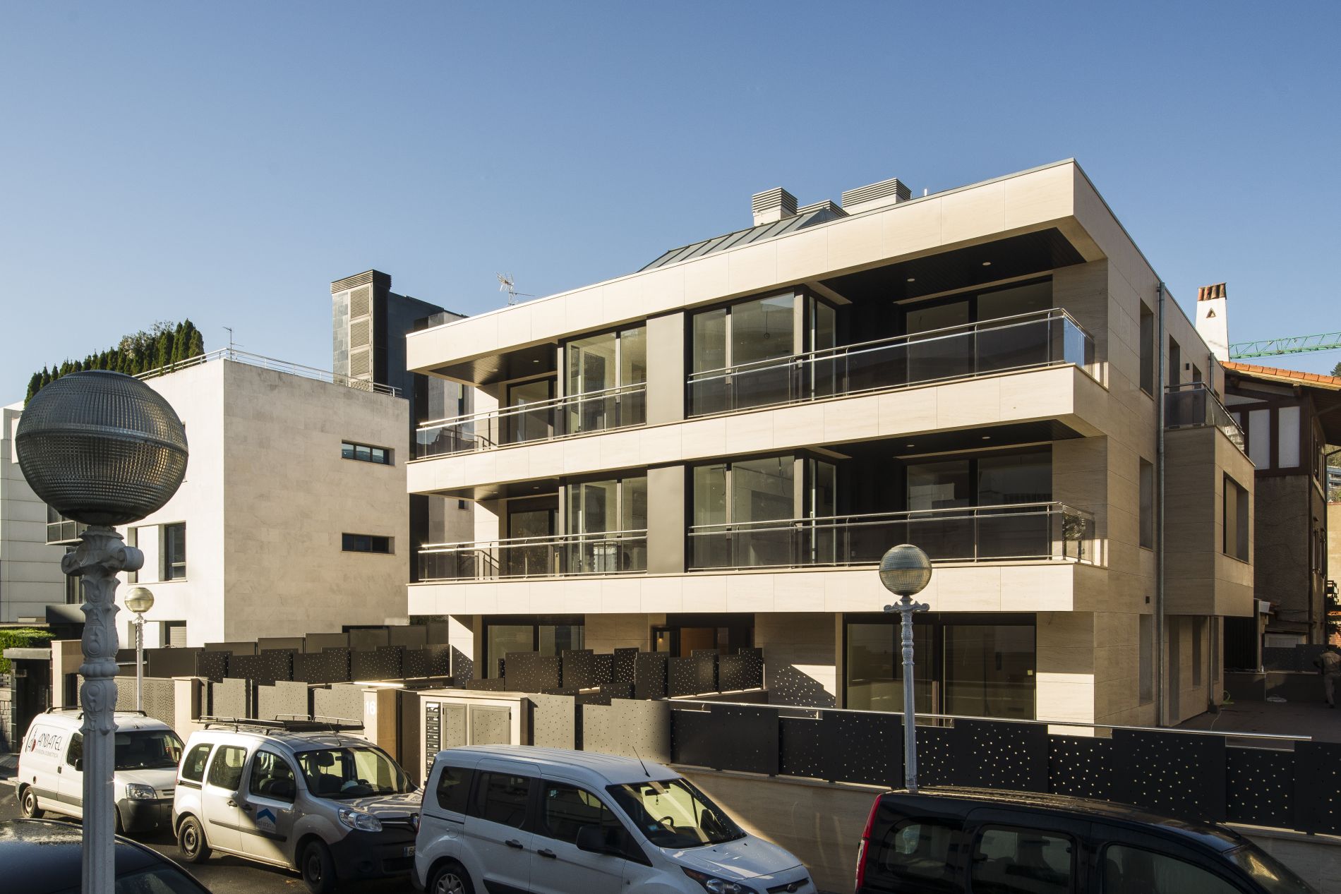 Fiark - 6 etxebizitza Infanta Beatrizen 16 3