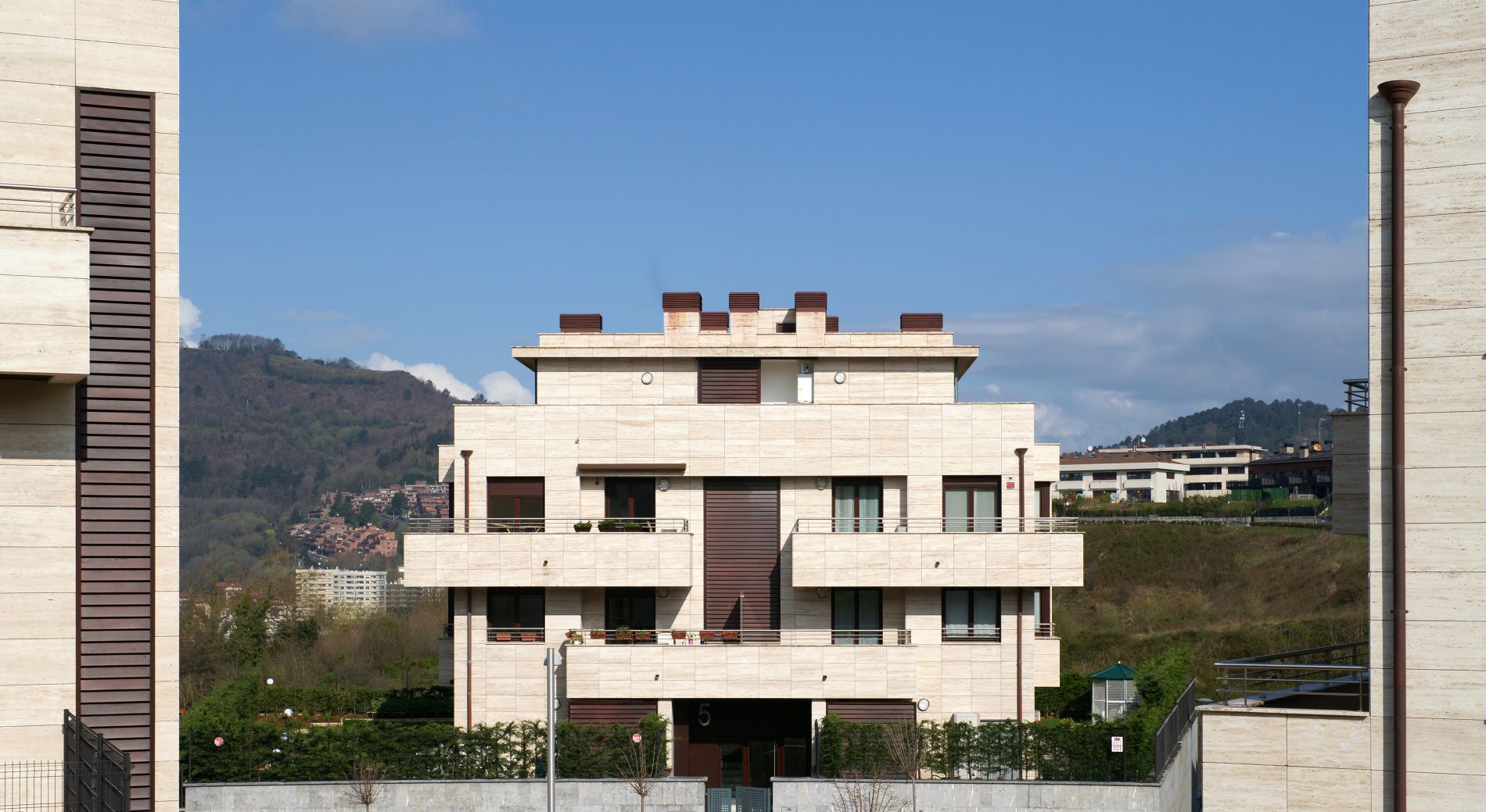 Fiark - 65 Etxebizitza Lugaritz 9