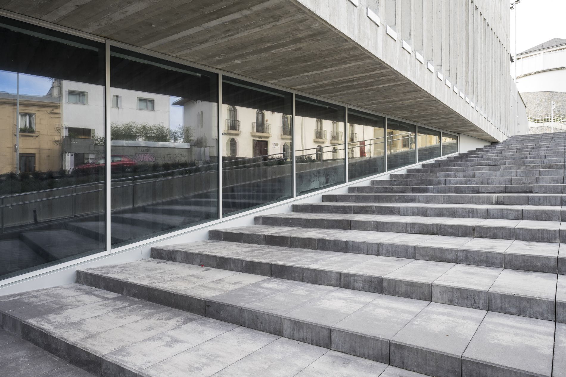 Fiark - Colegio Summa 56
