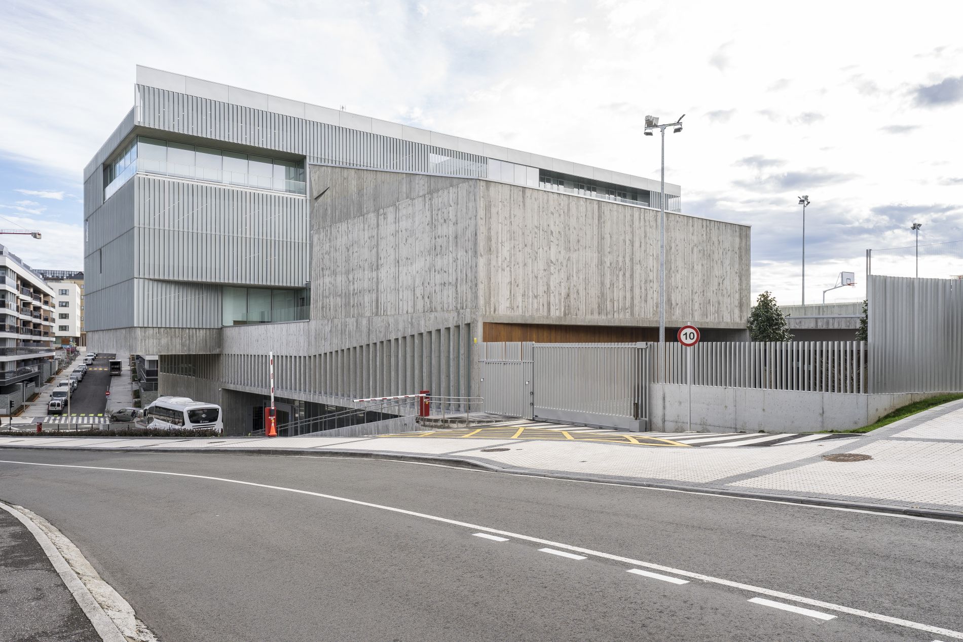Fiark - Colegio Summa 57