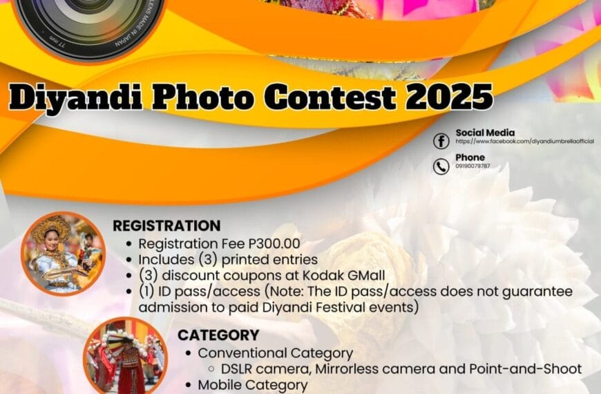 Isang nakangiting batang babae na nakasuot ng makulay na damit ng festival ang may hawak na isang tagahanga, na nagpo-promote ng Diyandi Photo Contest 2025 na may impormasyon sa paligsahan.