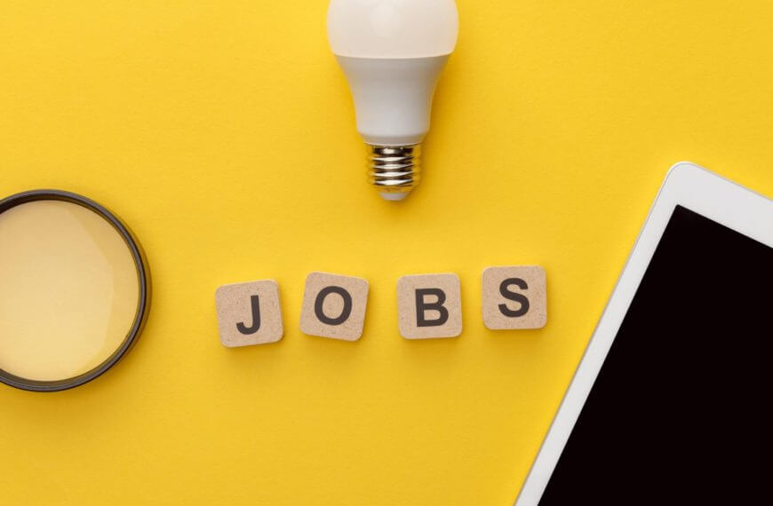 Nagtatampok ng magnifying glass, bombilya, at tablet ang mga "trabaho"—perpekto para sa Fiesta Job Fair o Trabaho de San Miguel ng Iligan.