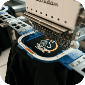 Máquina profesional de serigrafía en Holman Needle & Ink