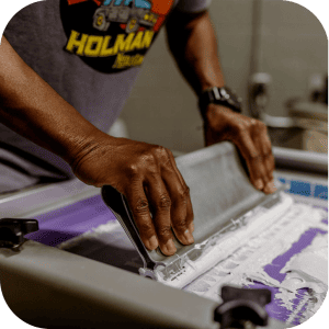 Máquina profesional de serigrafía en Holman Needle & Ink