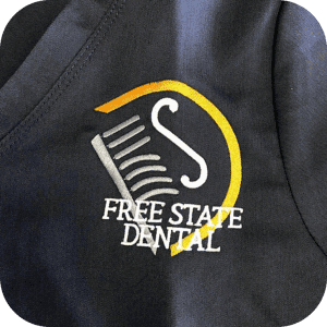 Bordado personalizado en Lawrence KS - Free State Dental