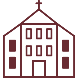 Dibujo lineal color granate de un edificio con cruz superior, similar a iglesia, con puerta central, seis ventanas y techo triangular.
