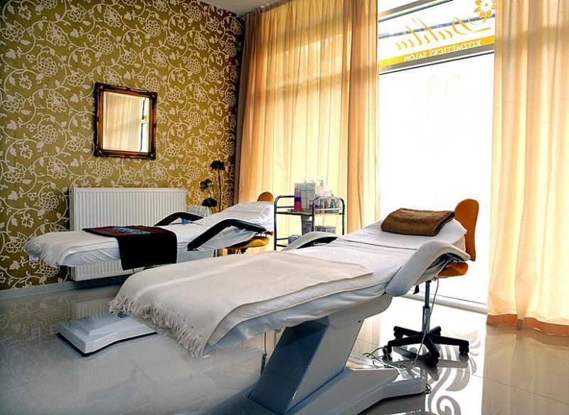 Lehátka v masážním salonu