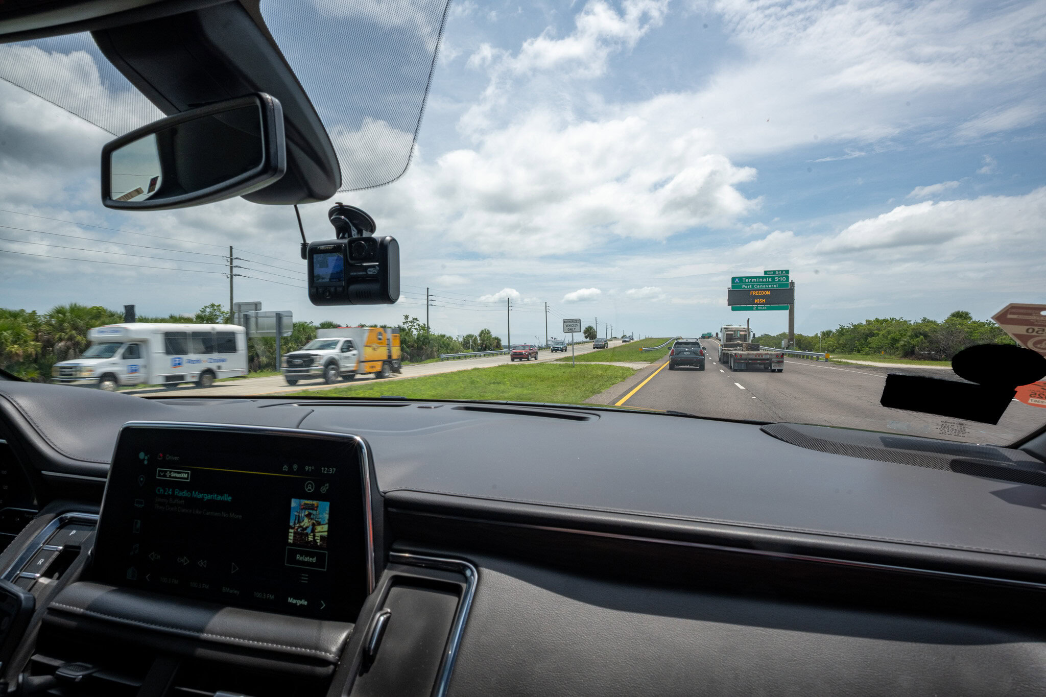 View from inside Gem Luxury Services vehicle on the way to Port Canaveral for Disney Wish embarkation.