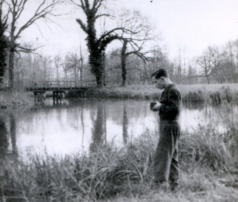 Jean inaugurates his new device.