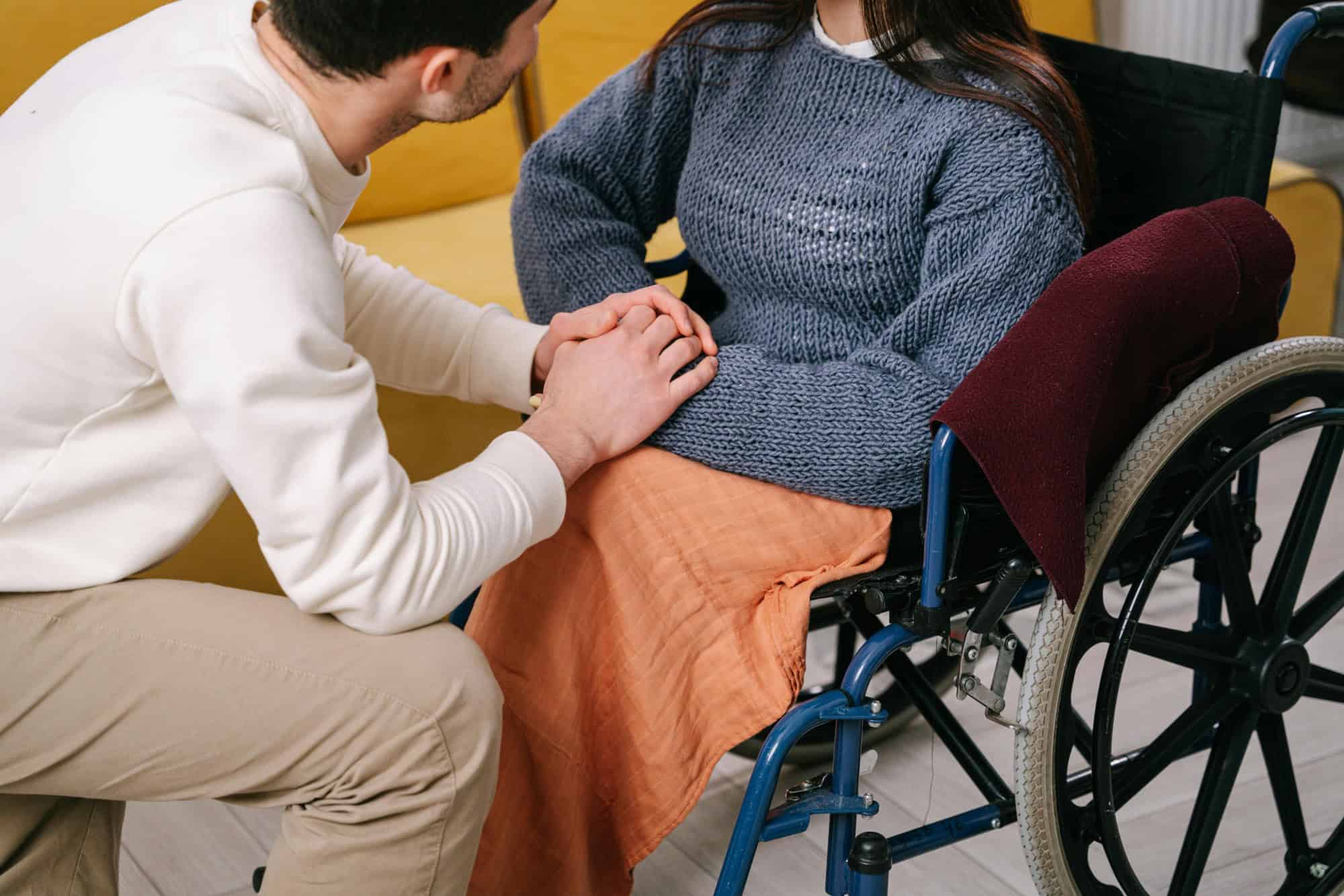 How to get a long-term care benefit in money from the National Insurance Institute and save on expenses