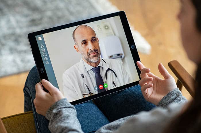 Why Contact a Doctor Online