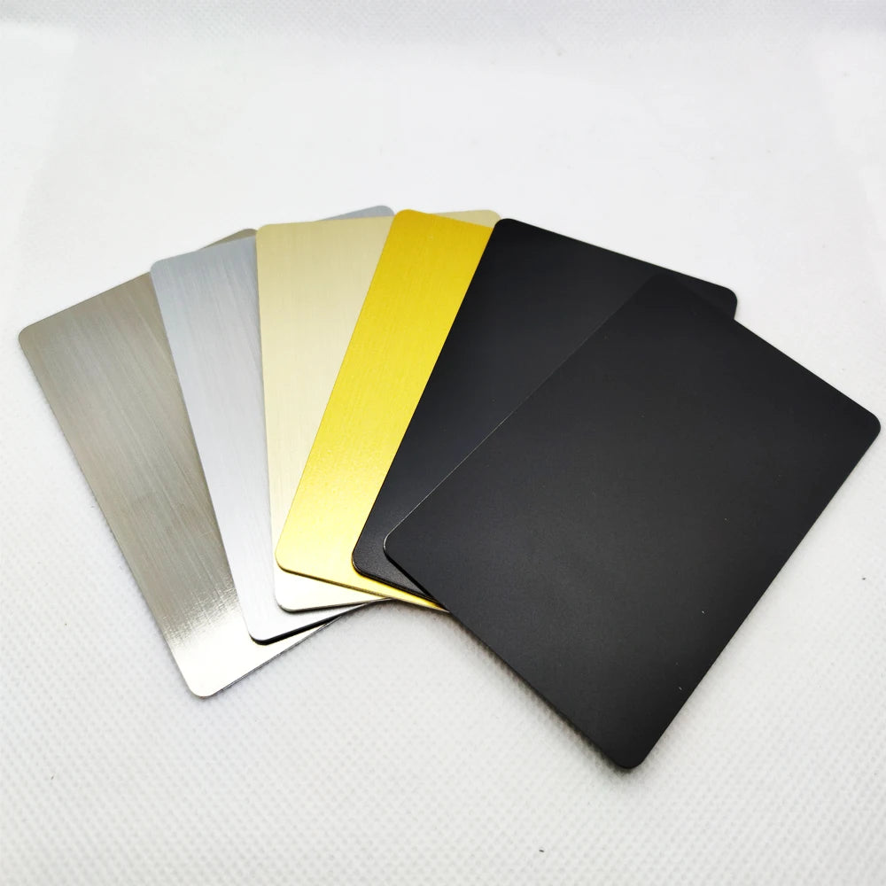 15 Piezas 13.56MHZ 215 Chip Blank Metal y PVC Hybrid NFC Identificación social/Control de acceso/Tarjeta de visita