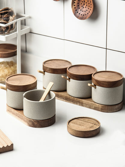 Pot d’assaisonnement de cuisine en céramique trois pièces costume simple pot de sel plateau en bois d’acacia avec couvercle