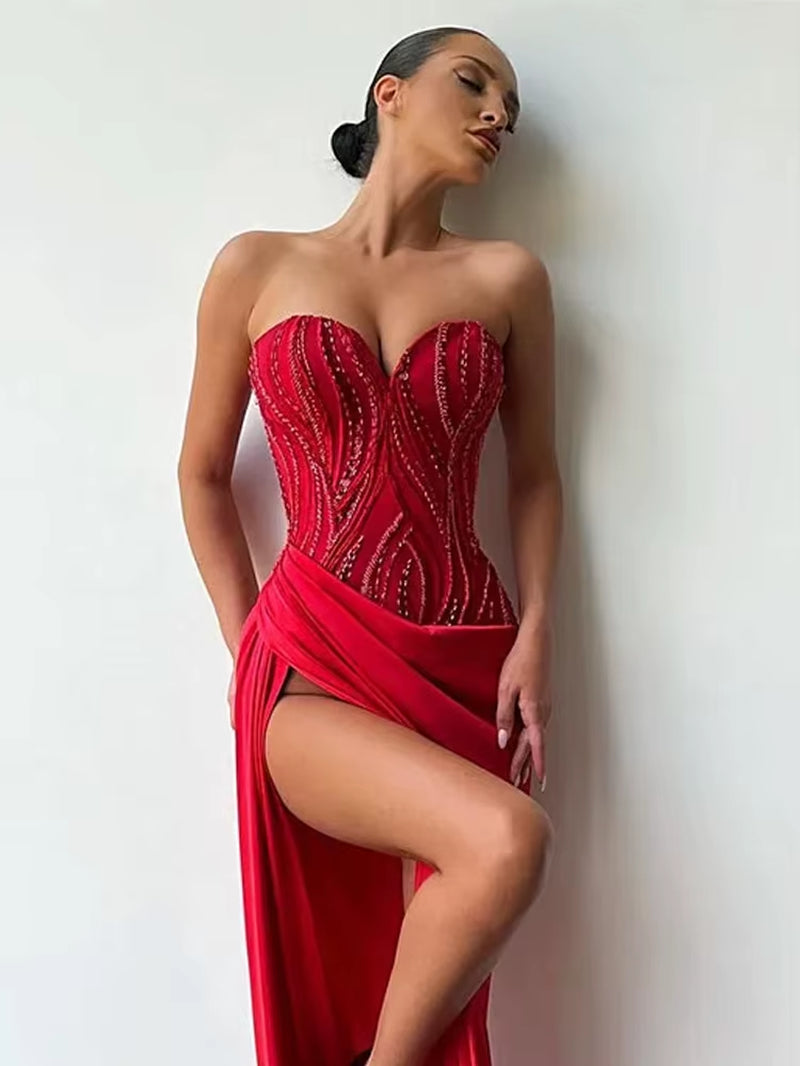 Aangepaste Rode Strapless Avondjurken Luxe Sexy Kralen Mouwloze Baljurk Elegante Feestjurk Gewaden De Soirée Retro