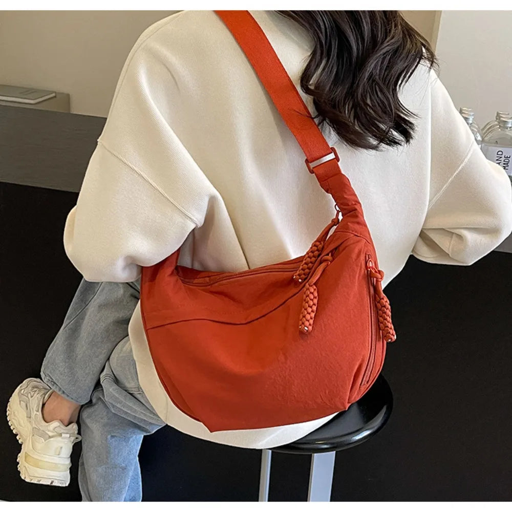 Canvas Lichtgewicht Effen Kleur Dumpling Crossbody Tas - Grote Capaciteit Koreaans-Geïnspireerde Schoudertas