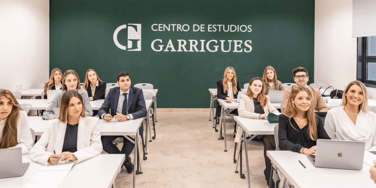 Cuidados paliativos, atentos y, formándose en