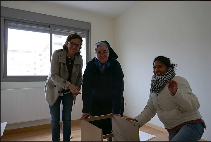 Cuidados paliativos, voluntarias de