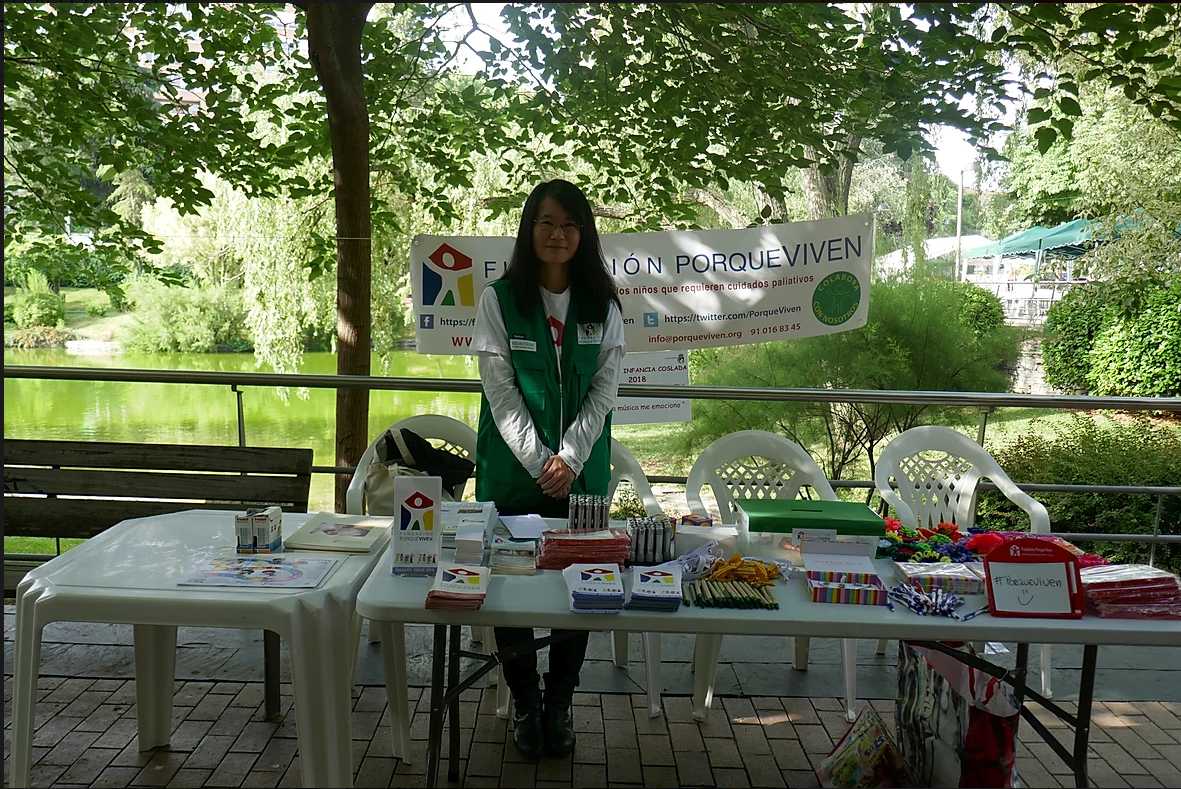 Cuidados paliativos pediátricos Madrid Um representante da CAPPI Fundación porqueViven participa numa mesa informativa sobre cuidados paliativos pediátricos em Madrid. CAPPI Fundación porqueViven