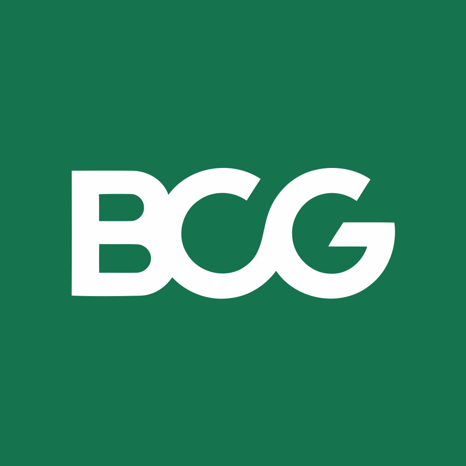 Cuidados paliativos pediátricos em casa BCG letras brancas em tipografia moderna sobre fundo verde, refletindo o compromisso da CAPPI  Fundación porqueViven  com os cuidados paliativos pediátricos em Madrid e o legado para as gerações futuras. CAPPI  Fundación porqueViven 